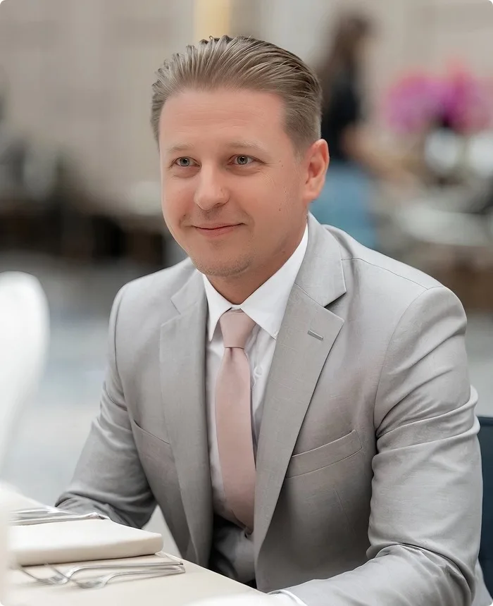 Aleksei Sukmanov, Founder von A StandArt Real Estate